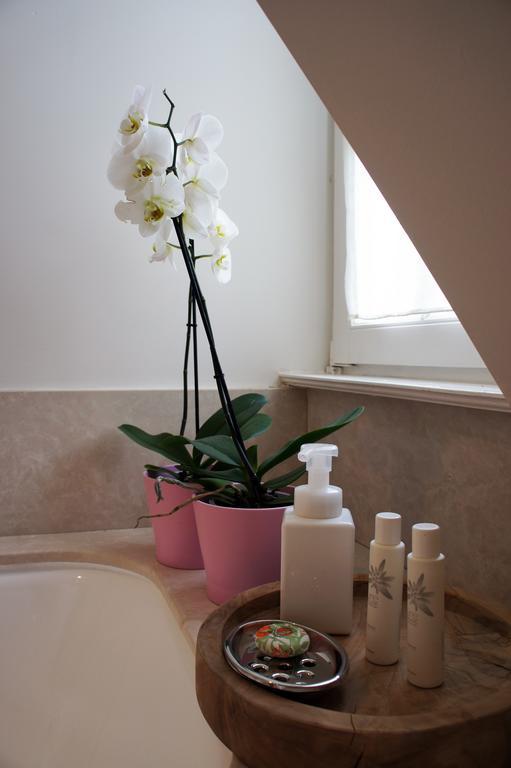 Guest House La Maison Chantecler Uccle Bilik gambar